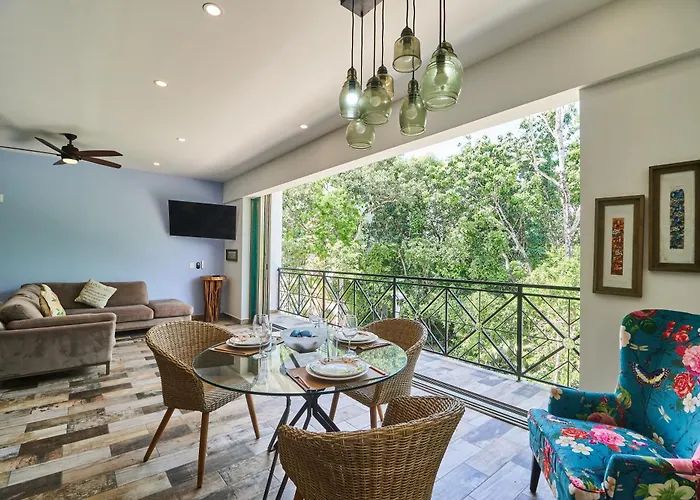 Unwind At Magdalena, Private With 3 Bedrooms, Rooftop Pool And Fast Wi-fi For Digital Nomads Hébergement de vacances