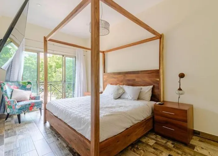 Unwind At Magdalena, Private With 3 Bedrooms, Rooftop Pool And Fast Wi-fi For Digital Nomads